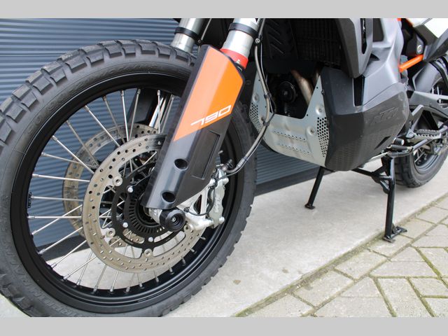 ktm - 790-adventure-r