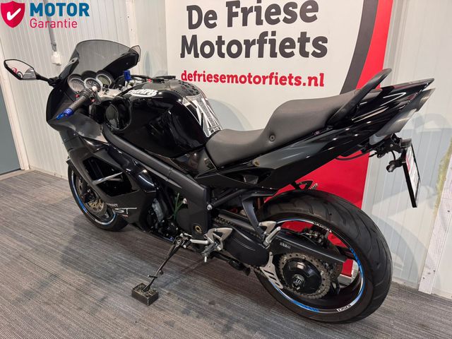 triumph - sprint-st-1050-abs