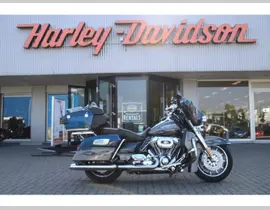 Harley-Davidson Electra Glide Ultra Screamin Eagle CVO Flhtcuse 2010 occasion
