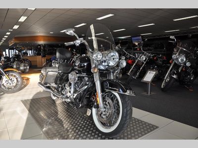 HARLEY-DAVIDSON ROAD KING CLASSIC FLHRC – foto 2