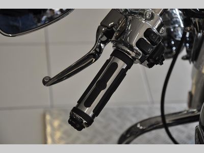 HARLEY-DAVIDSON ROAD KING CLASSIC FLHRC – foto 4