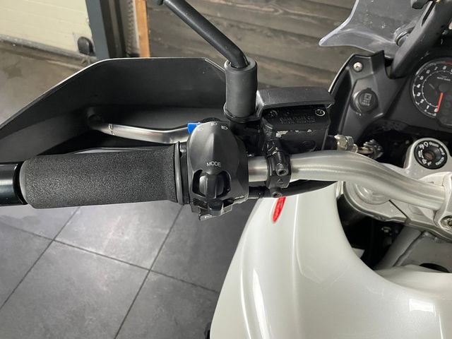 moto-guzzi - stelvio-1200-8v-abs