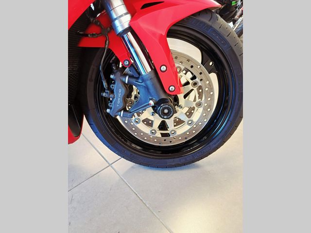 honda - cbr-1000-rr-fireblade