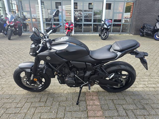yamaha - mt-07-y-amt