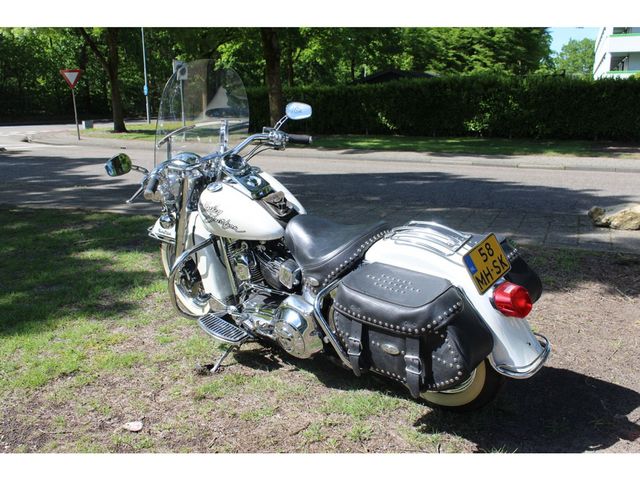 harley-davidson - heritage-softail-classic-flstci