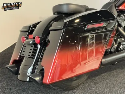 HARLEY-DAVIDSON STREET GLIDE SPECIAL FLHXS – foto 3