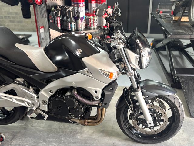 suzuki - gsr-600-a