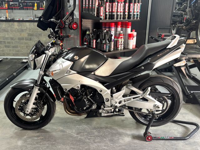 suzuki - gsr-600-a