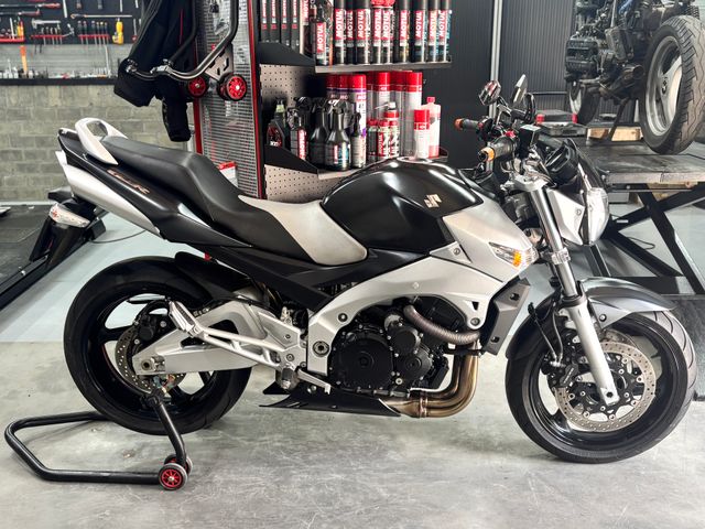 suzuki - gsr-600-a