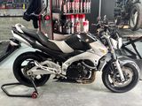 SUZUKI GSR 600 A
