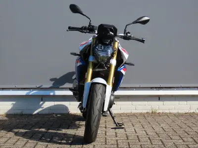 BMW F 900 R – foto 3