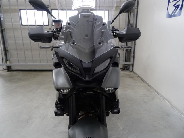yamaha - tracer-9