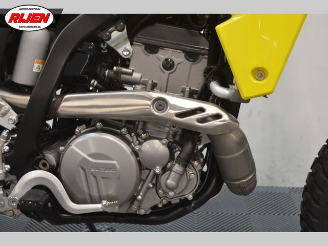 suzuki - dr-z-4-s