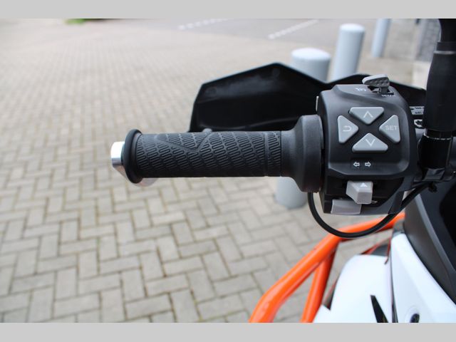 ktm - 1290-super-adventure-r