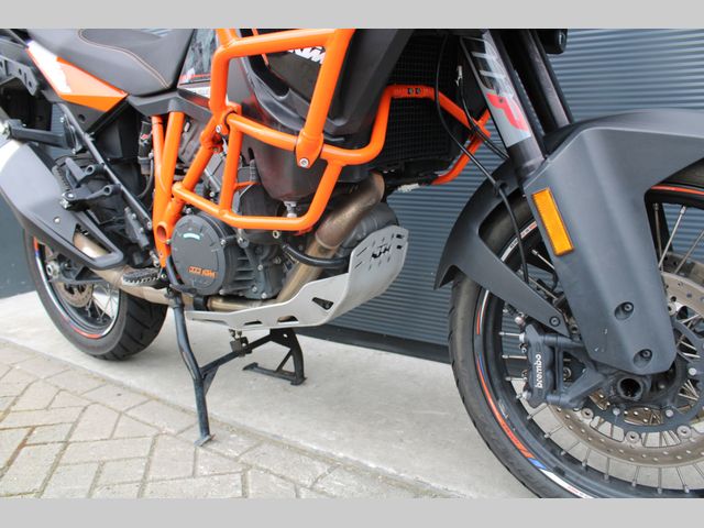 ktm - 1290-super-adventure-r