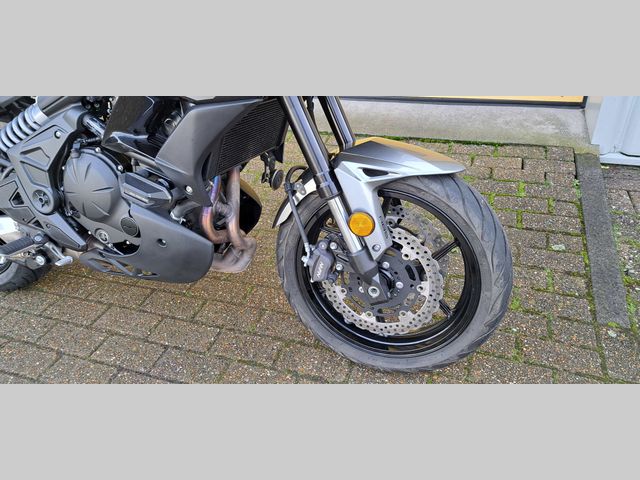 kawasaki - versys-650-grand-tourer