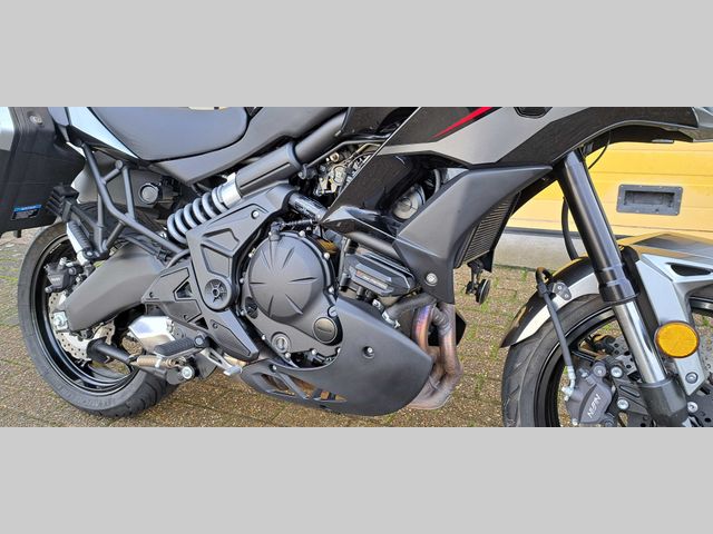 kawasaki - versys-650-grand-tourer