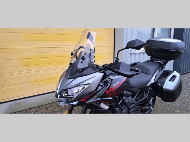 kawasaki - versys-650-grand-tourer