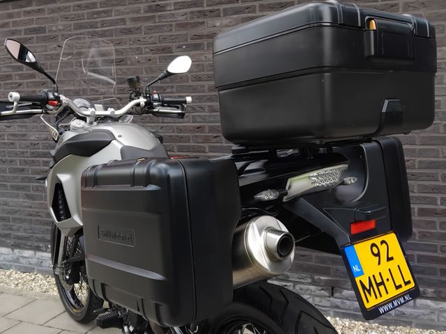 bmw - f-800-gs