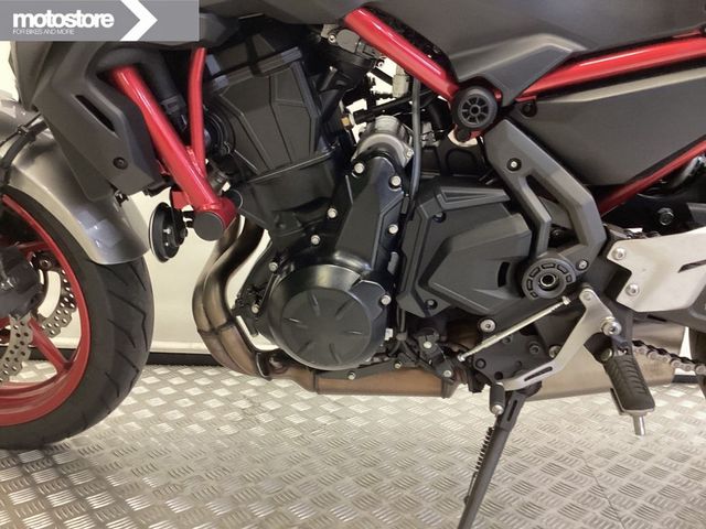 kawasaki - z650