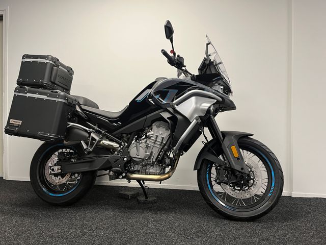 cfmoto - 800-mt-sport-gt