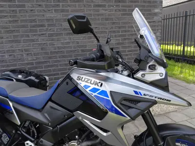 SUZUKI V-STROM 1050/A – foto 3