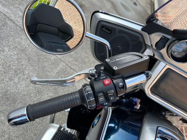bmw - r-18-transcontinental