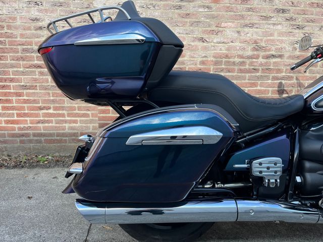 bmw - r-18-transcontinental