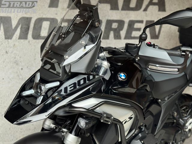 bmw - r-1300-gs-triple-black