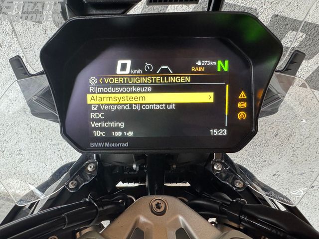 bmw - r-1300-gs-triple-black