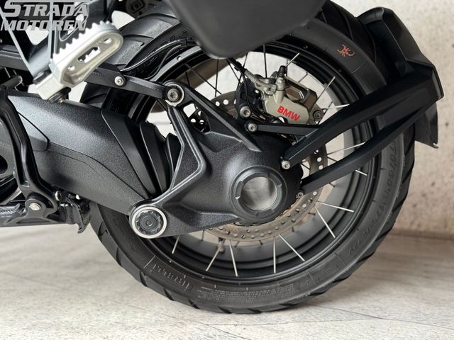 bmw - r-1300-gs-triple-black