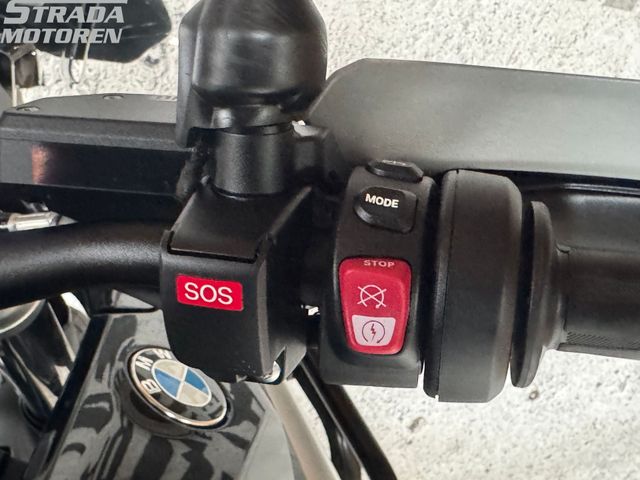 bmw - r-1300-gs-triple-black