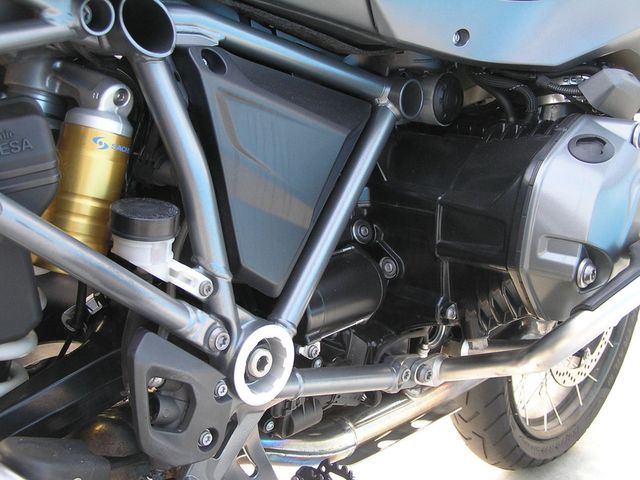 bmw - r-1200-gs-adventure-triple-black