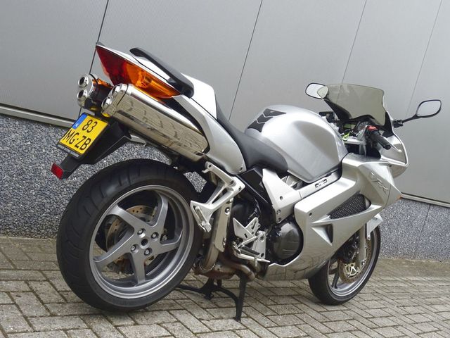 honda - vfr-800-fi-vtec