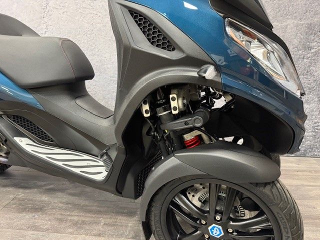 piaggio - mp3-300-hpe-sport