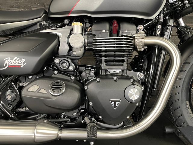 triumph - bonneville-bobber