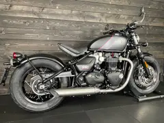 Triumph Bonneville Bobber Satin Grey 2026 nieuw – foto 2 van 15