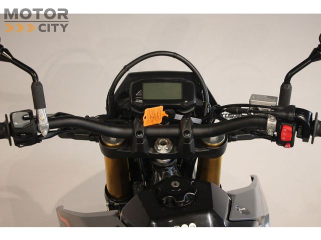 suzuki - dr-z-4-s