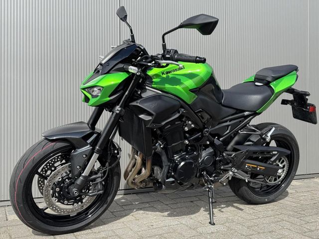 kawasaki - z900