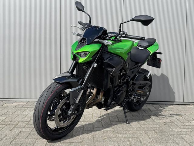 kawasaki - z900