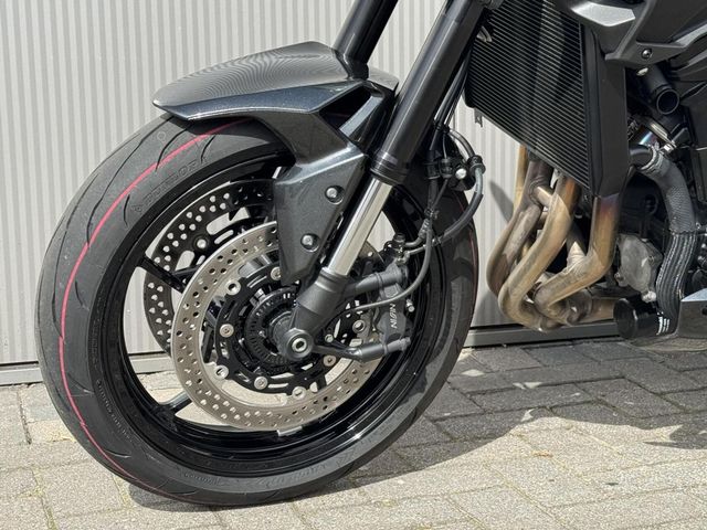 kawasaki - z900