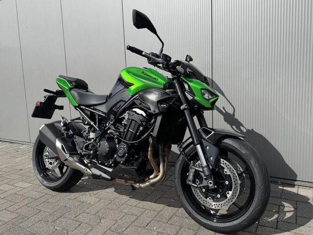 kawasaki - z900