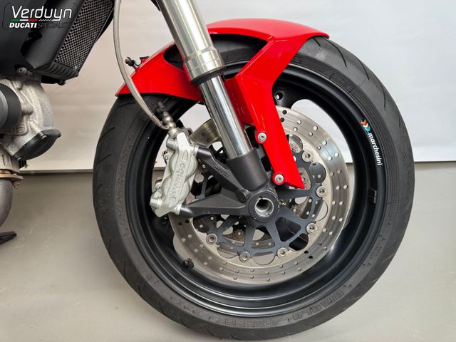 ducati - monster-696