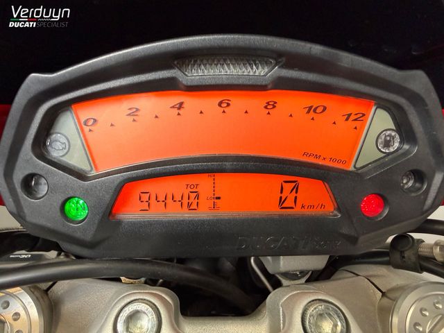 ducati - monster-696