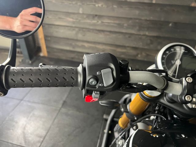 triumph - speed-400