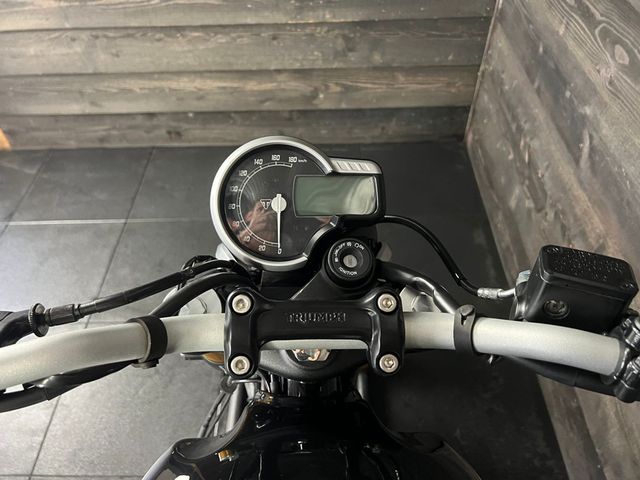 triumph - speed-400