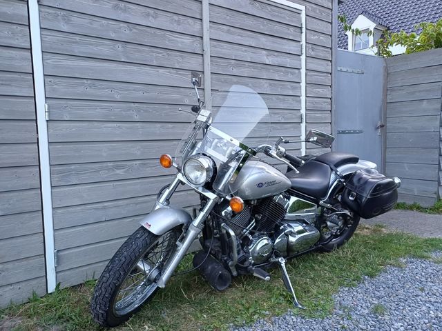 yamaha - xvs-650-dragstar