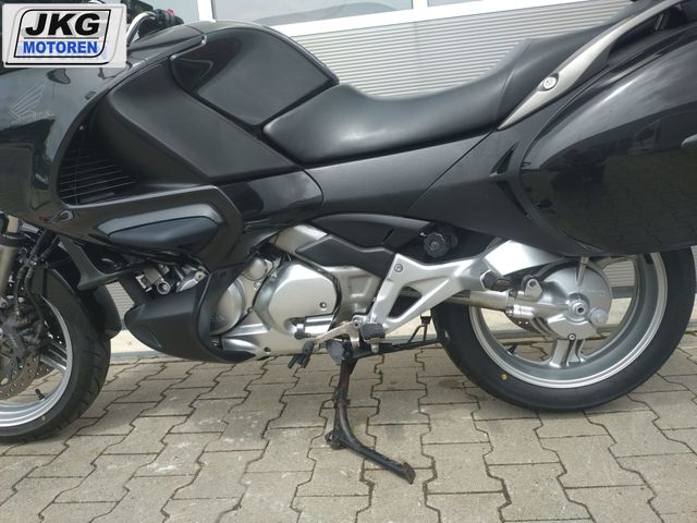 honda - nt-700-v-deauville