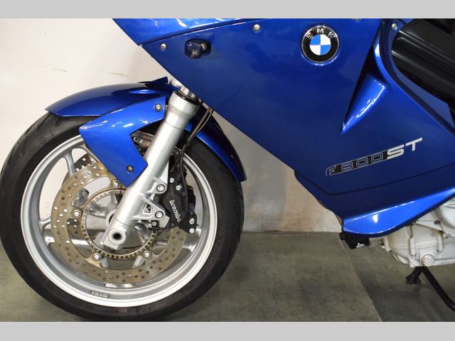 bmw - f-800-st