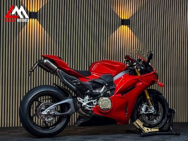 ducati - panigale-v4-s